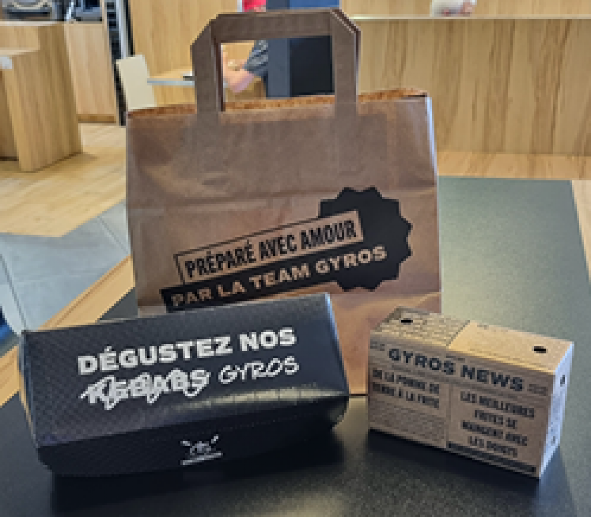 Franchise en restauration rapide, packaging, chiffre d’affaires et vidéos qui marchent sur les réseaux sociaux.